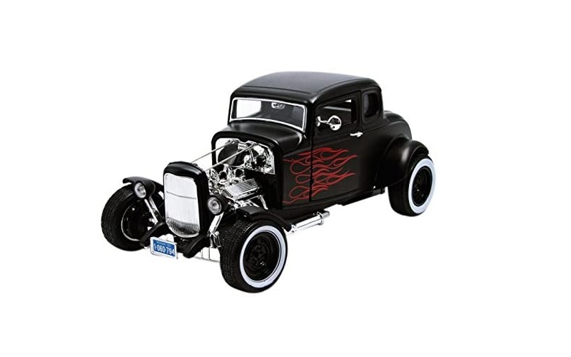 1/18 1932 Ford Black Rod