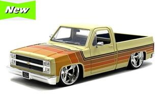 1/24 1985 Chev C-10 Custom - Cream