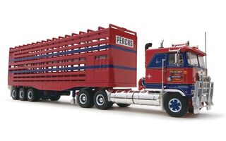 1/64 Peachs Semi (HR12040)